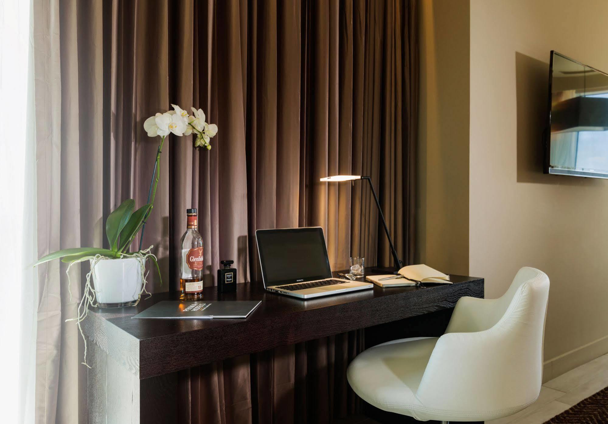 Prima Link Hotel Petach Tikva Dış mekan fotoğraf